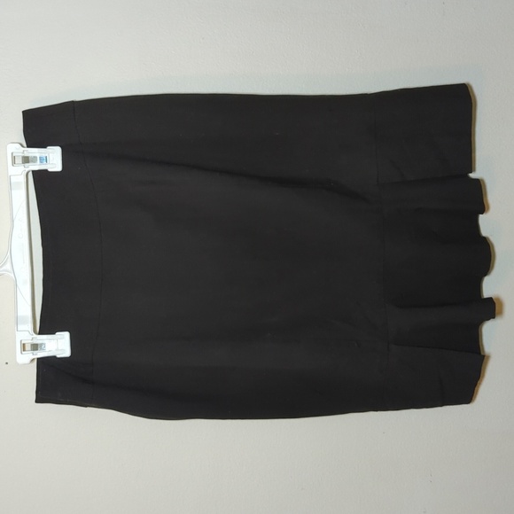 The Limited Black Pencil Skirt with Back Ruffle Hem Women's Size 0 - Picture 2 of 3